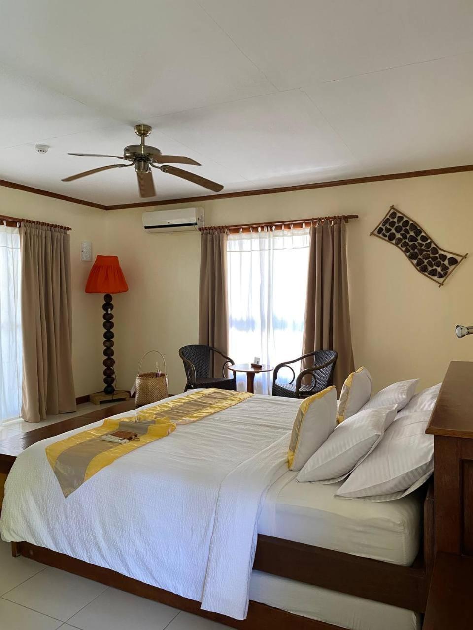 El Rio Y Mar Resort 科隆 外观 照片